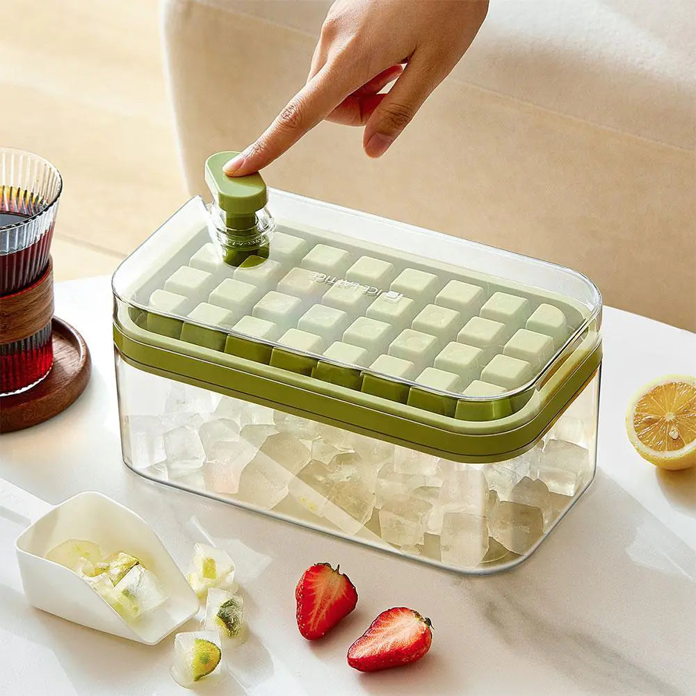 Ice cube maker with small square-shaped separators